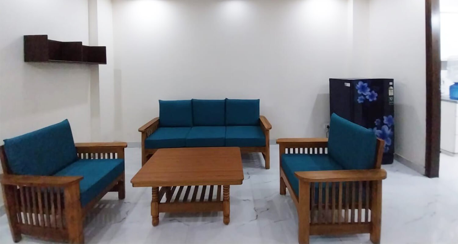 Crystal Living PG for Girls